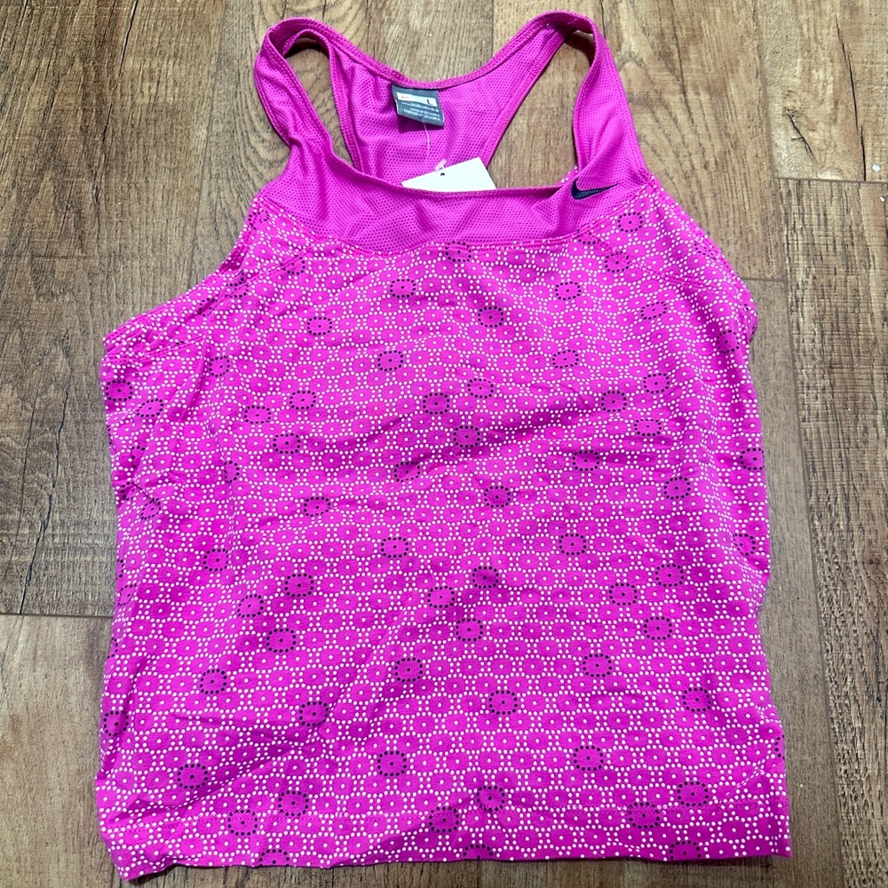 Nike training Tank new. Size large.